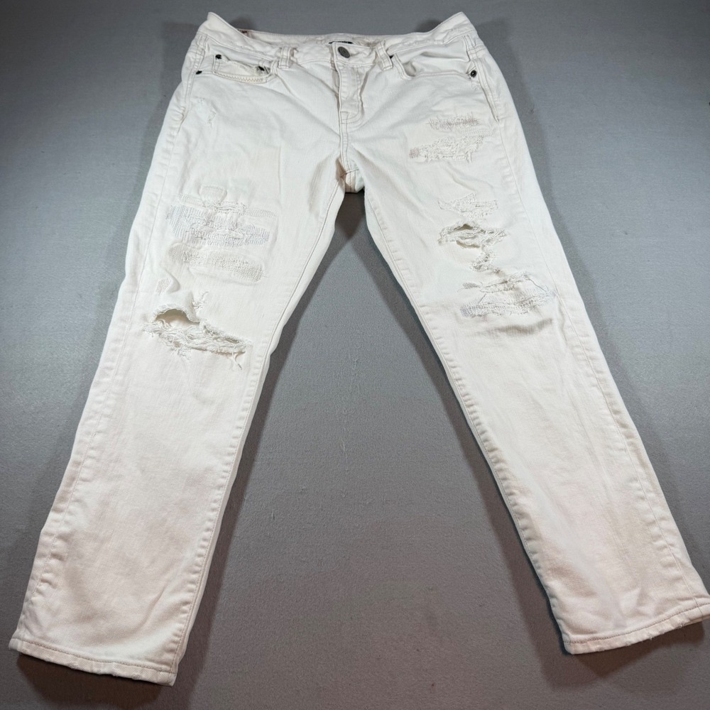 American Eagle White Distressed Stretch Jeans Womens 8 Regular Ripped Slim‎ Fit